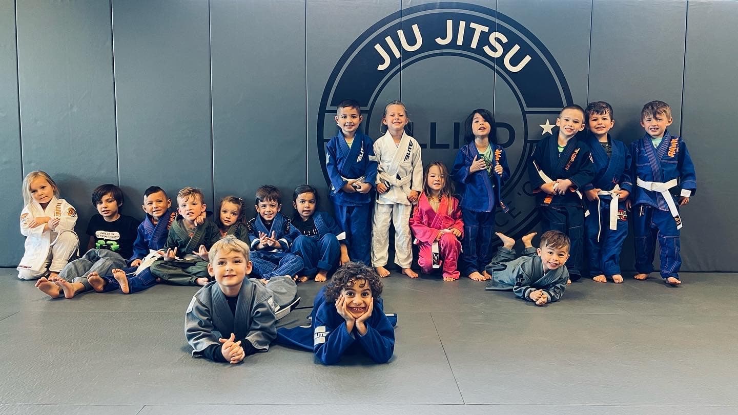 Ares Peoria Jiu Jitsu kids jiu jitsu program.